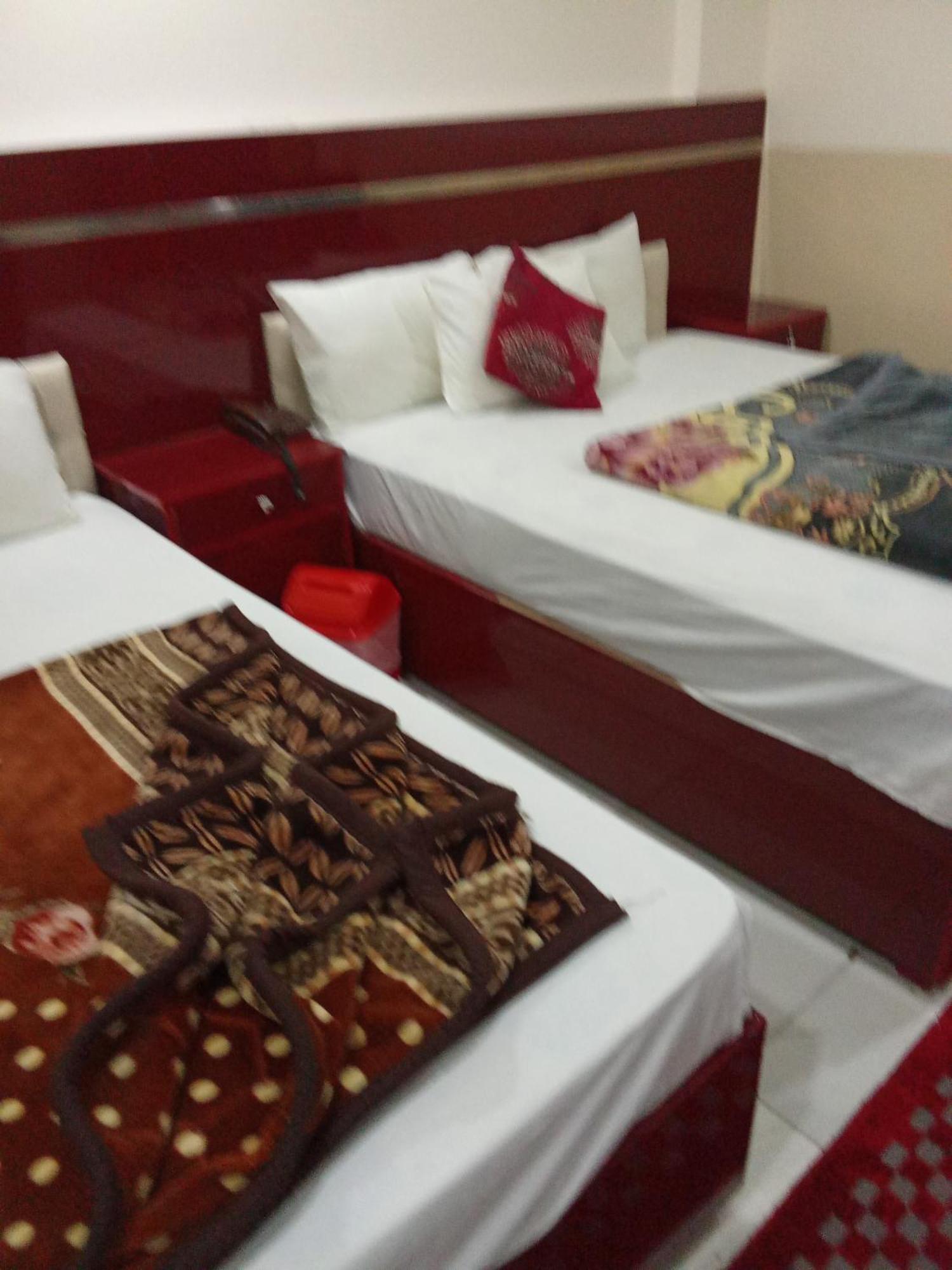 Hotel Khursheed Palace ラーワルピンディー エクステリア 写真